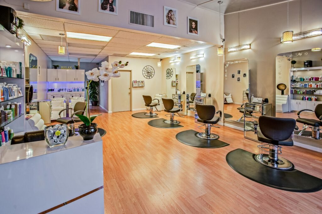 interior de peluquería en Granada centro